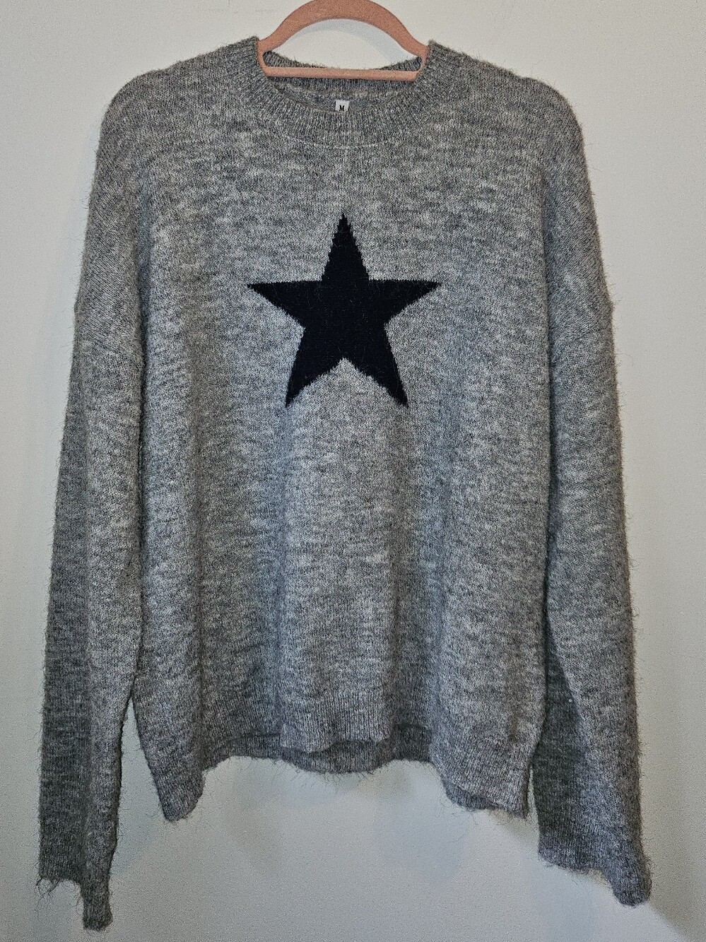 Wool blend Gray Sweater Medium Star Design Soft Cozy Fall Winter